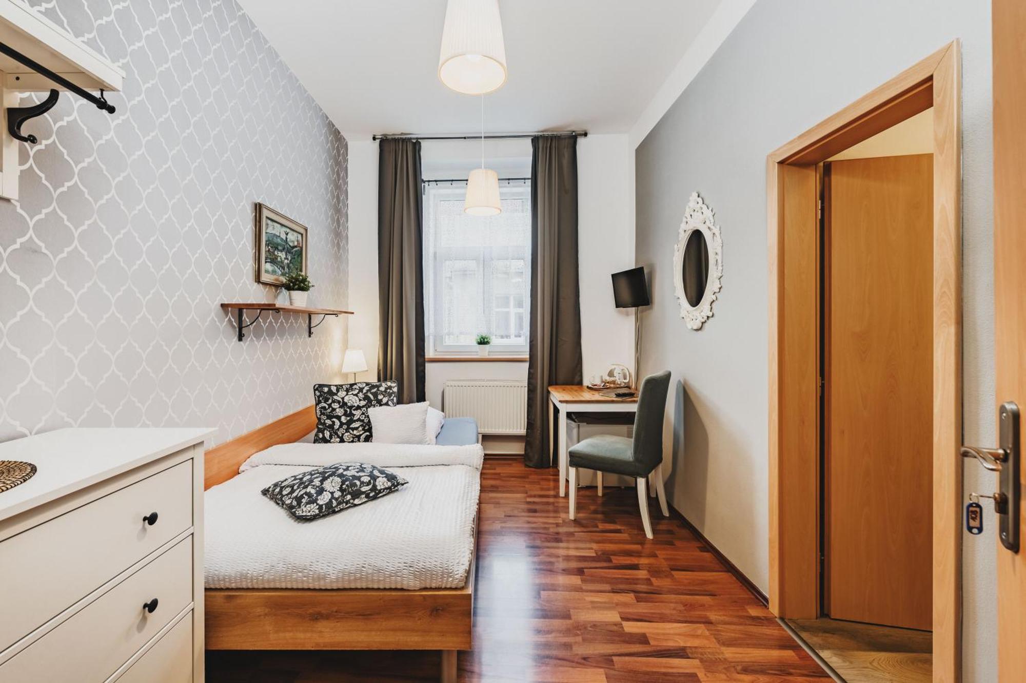 Grand Tabor Hotel Bagian luar foto