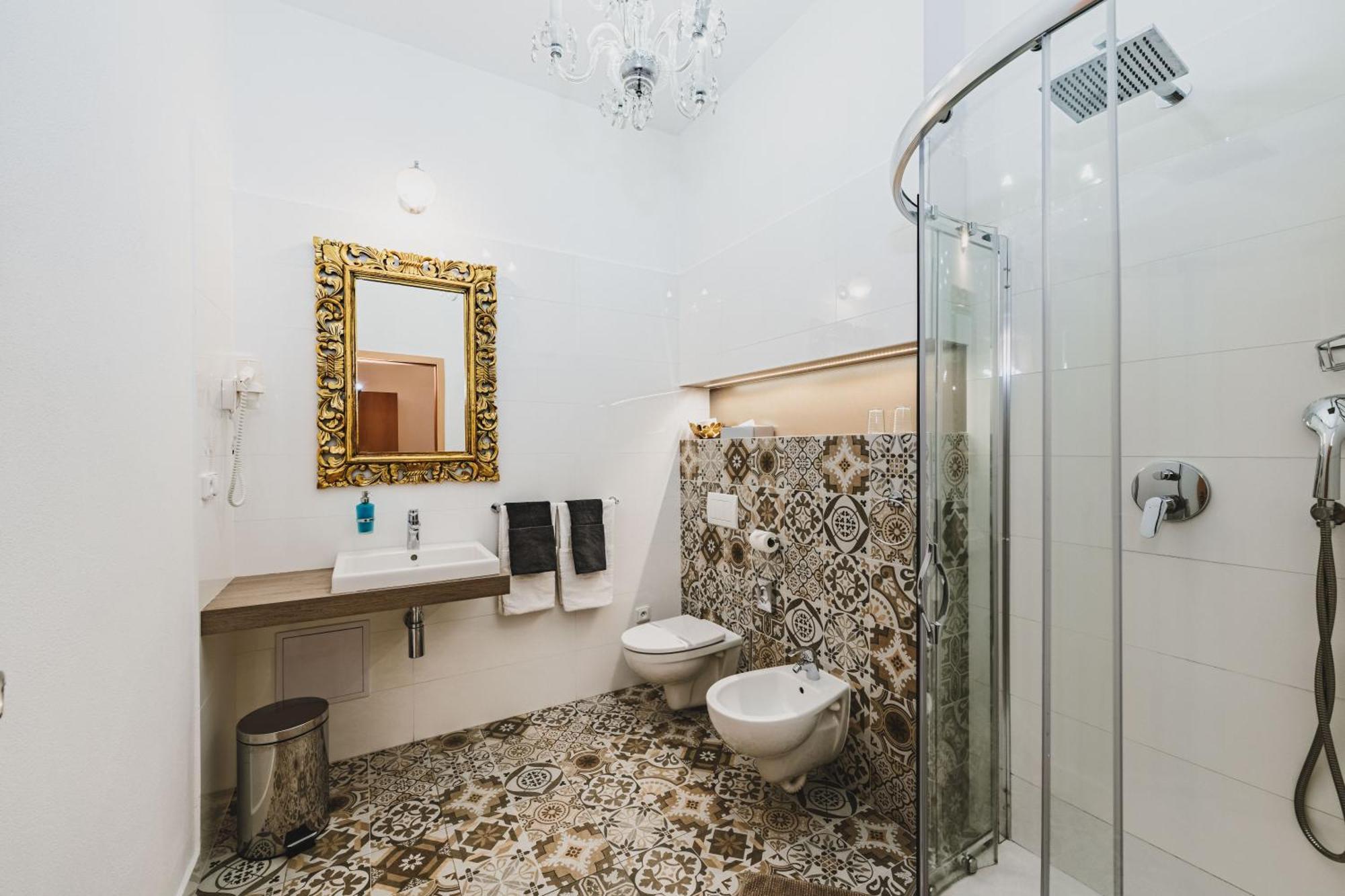 Grand Tabor Hotel Bagian luar foto
