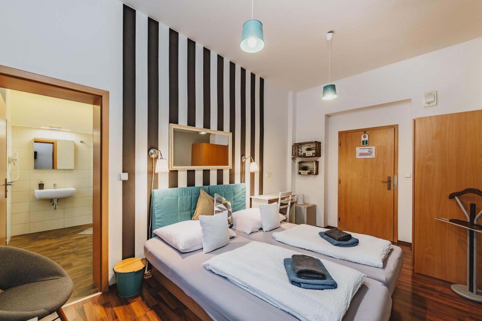 Grand Tabor Hotel Bagian luar foto